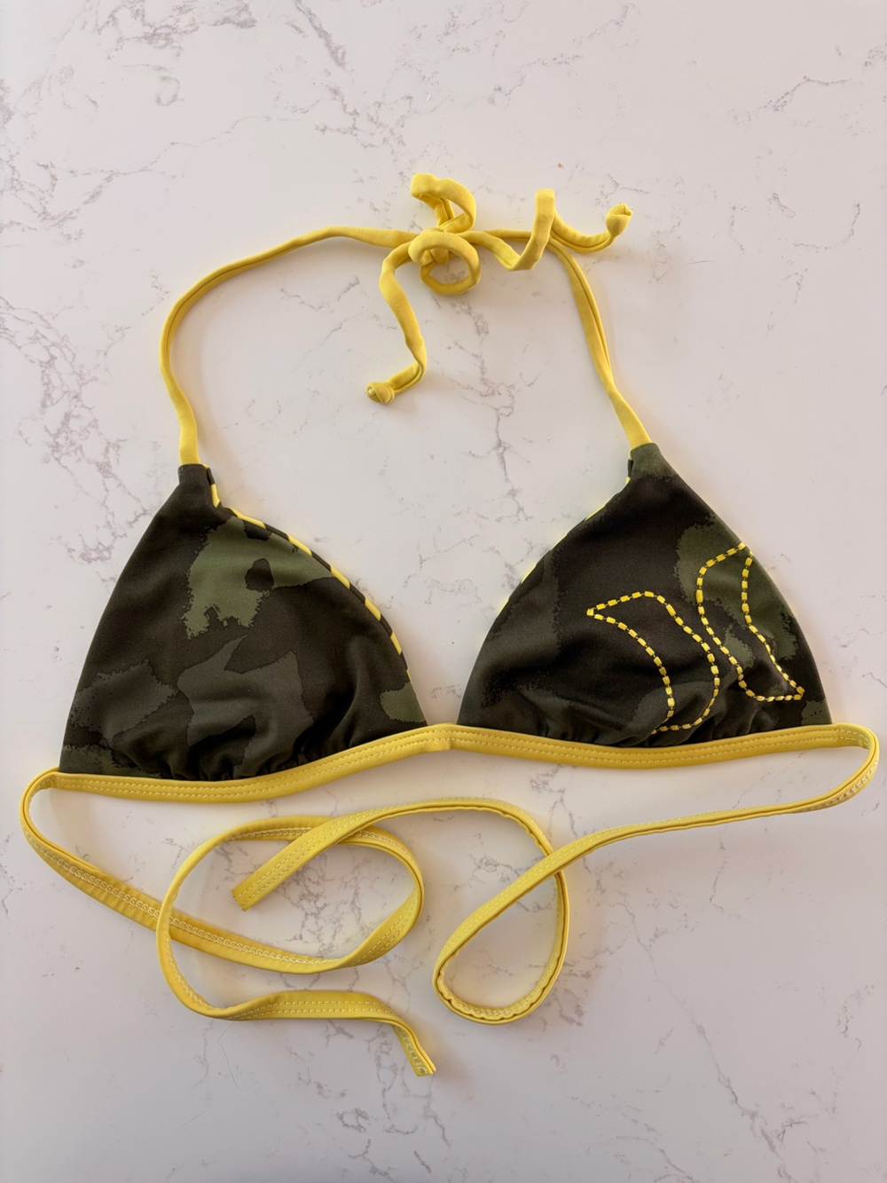 🍋 Hurley Camo & Yellow reversible padded triangle Bikini Top